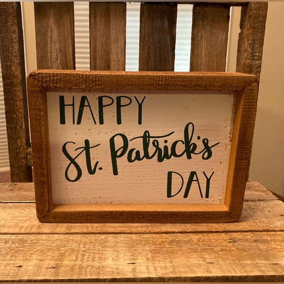 St. Patricks Day Tier Tray Sign, Farmhouse Happy St. Patrick’s Day Wood Sign - Picture 5 of 11